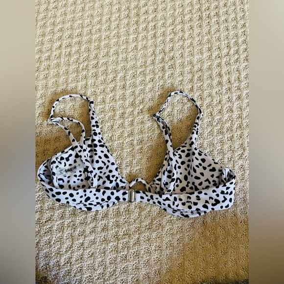 SHEIN Size Small Bikini Top - Picture 4 of 7